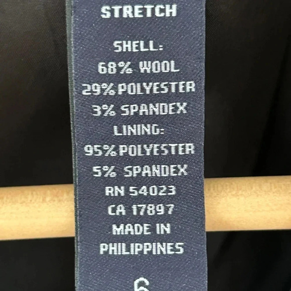 Banana Republic Black 3 Button Structured Blazer  Size 6 - Picture 5 of 6